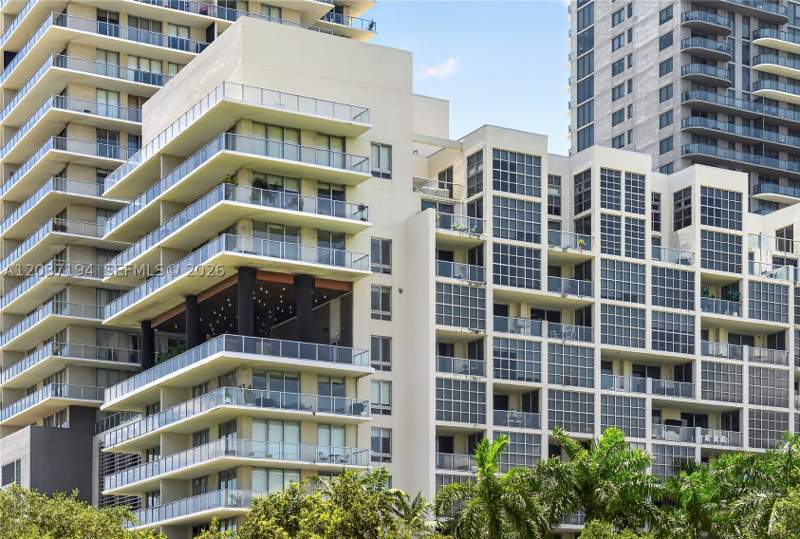 2 bedroom Condominium at 3451 NE 1st Ave Pm03, Two Midtown Miami Condo, Miami — photo 2