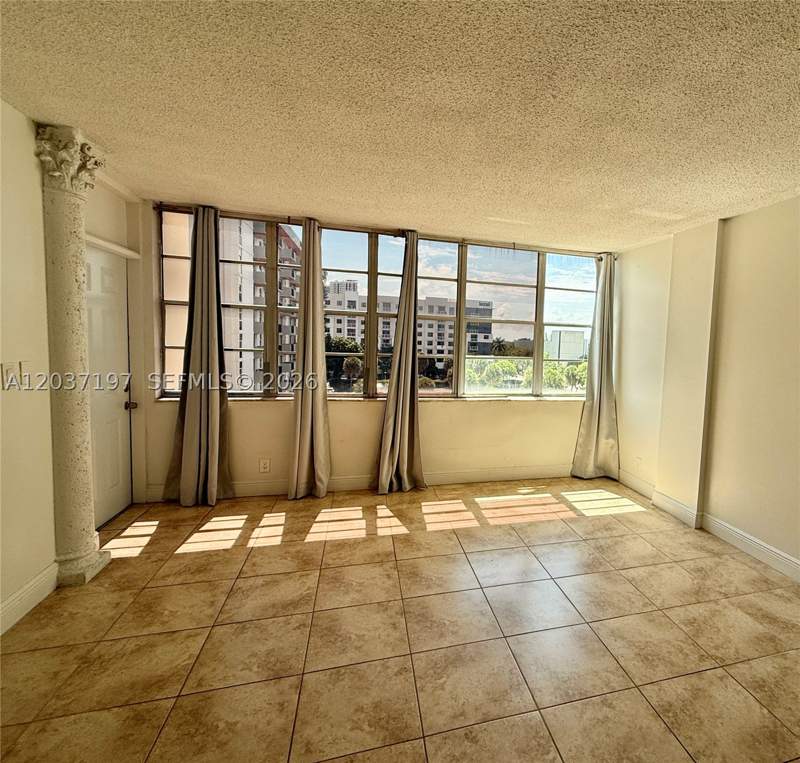 1 bedroom Condominium at 2025 NE 164th St 507, Crestview Towers Condo, North Miami Beach — photo 2