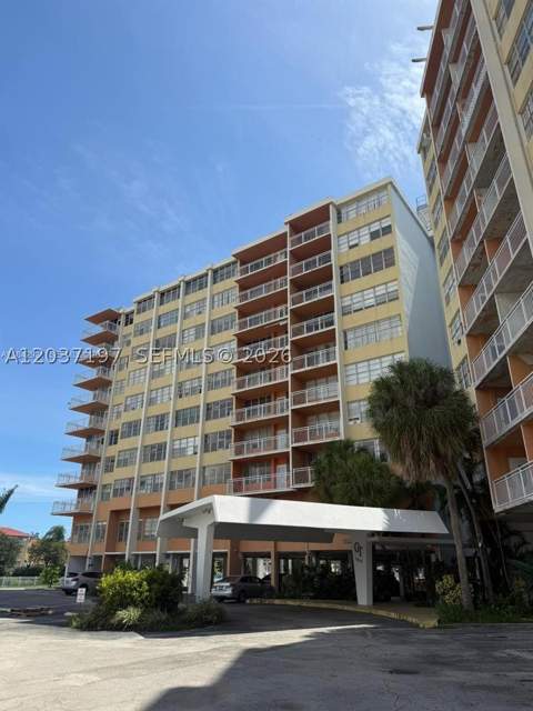 2025 NE 164th St 507, North Miami Beach FL - photo 8 of 8