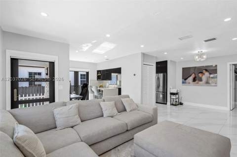 11 W 59th St, Hialeah FL - photo 10 of 38