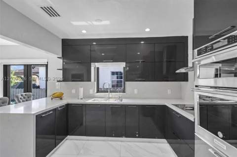 11 W 59th St, Hialeah FL - photo 13 of 38