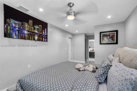 11 W 59th St, Hialeah FL - photo 18 of 38