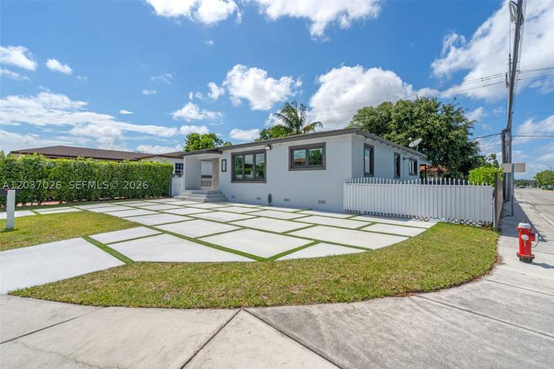 3 bedroom SingleFamilyResidence at 11 W 59th St, Palm Estates 1st Addn, Hialeah — photo 4