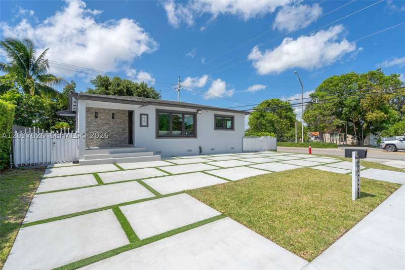 3 bedroom SingleFamilyResidence at 11 W 59th St, Palm Estates 1st Addn, Hialeah — photo 5