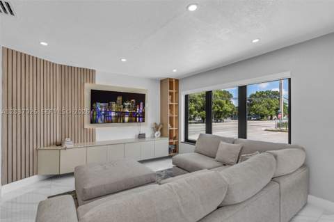 11 W 59th St, Hialeah FL - photo 8 of 38