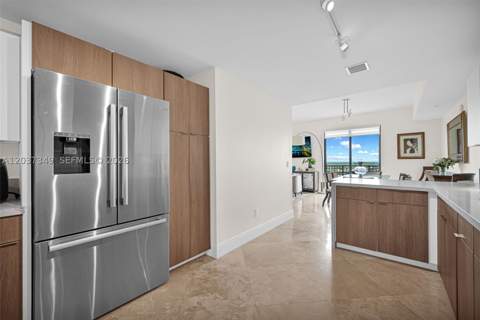 8390 SW 72nd Ave 905, Miami FL - photo 22 of 62