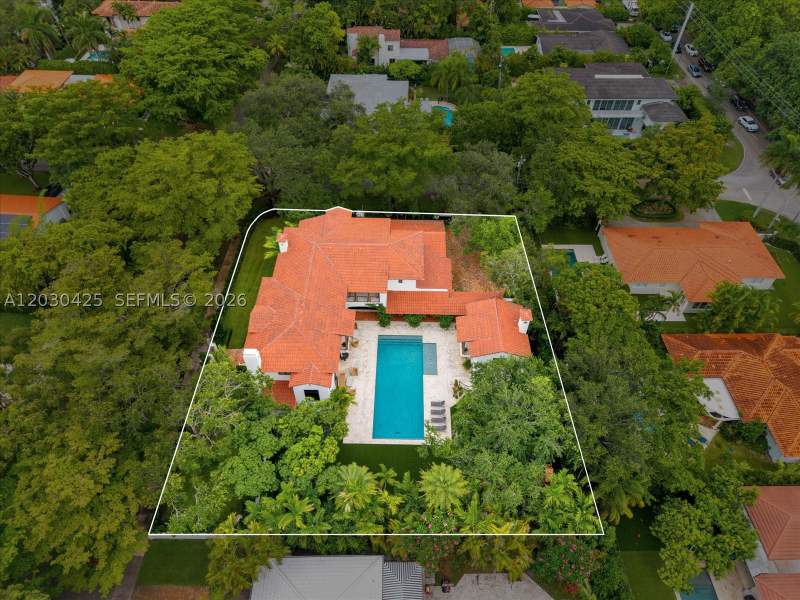8 bedroom SingleFamilyResidence at 545 San Antonio Ave, Coral Gables Riviera Sec, Coral Gables — photo 4