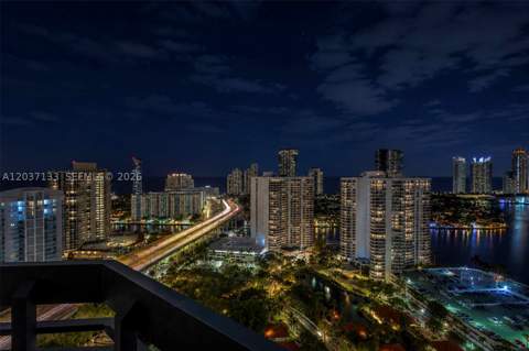3500 Mystic Pointe Dr 3307, Aventura FL - photo 13 of 34