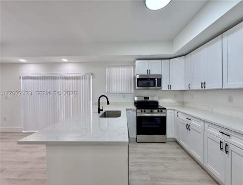 5230 NW 109th Ave 7, Doral FL - photo 6 of 34