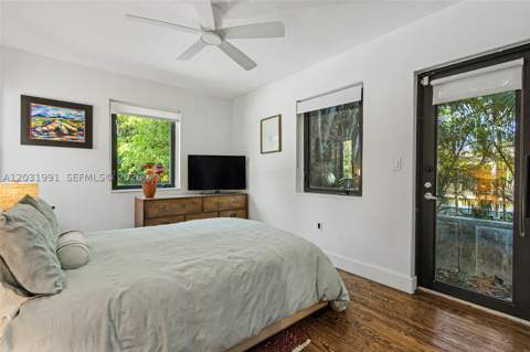 10550 NE 3rd Ct, Miami Shores FL - photo 16 of 37