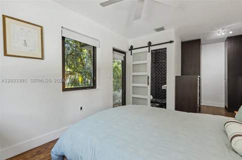10550 NE 3rd Ct, Miami Shores FL - photo 17 of 37