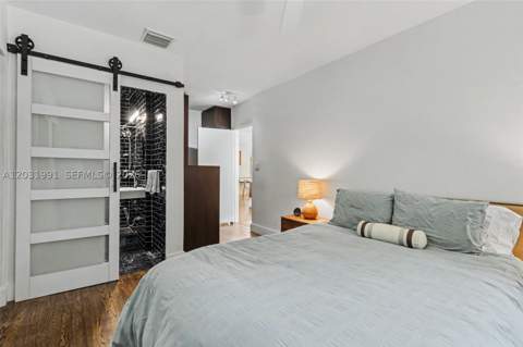 10550 NE 3rd Ct, Miami Shores FL - photo 18 of 37