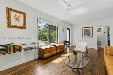 10550 NE 3rd Ct, Miami Shores FL - photo 7 of 37