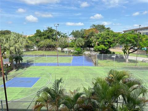 802 NW 87th Ave 315, Miami FL - photo 13 of 14