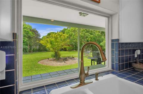 8340 SW 96th St, Miami FL - photo 12 of 43