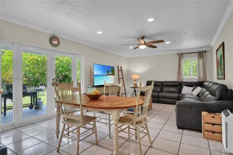 8340 SW 96th St, Miami FL - photo 13 of 43