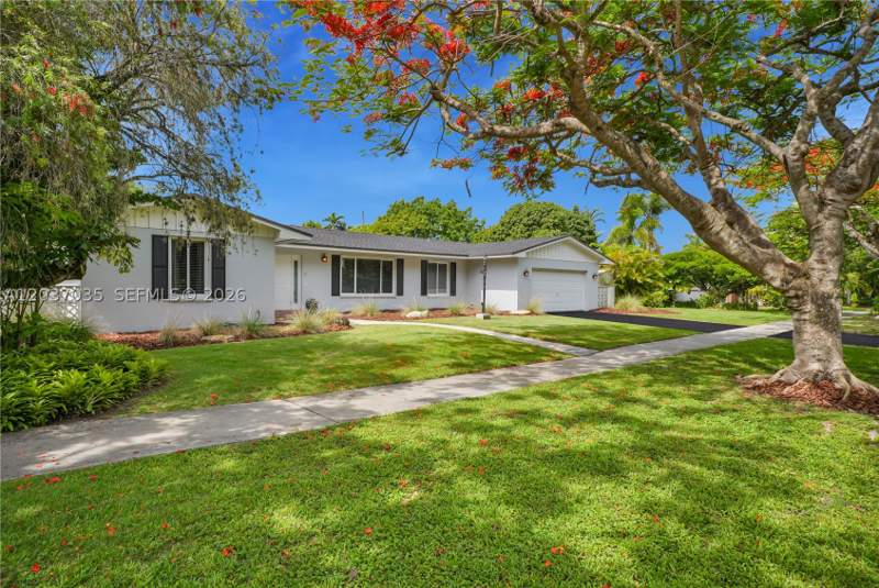 3 bedroom SingleFamilyResidence at 8340 SW 96th St, Hager Heights, Miami — photo 2