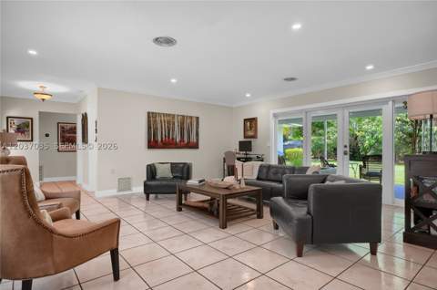 8340 SW 96th St, Miami FL - photo 7 of 43