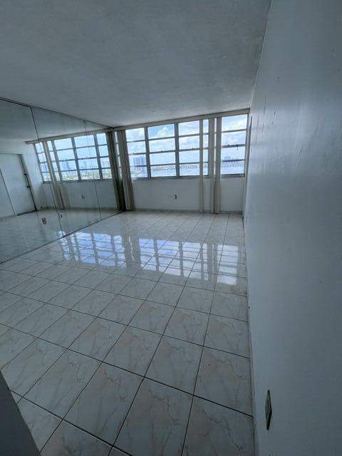 2 bedroom Condominium at 2841 NE 163rd Street 901, Stratford House Condo, North Miami Beach — photo 2