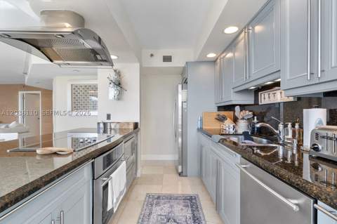 1000 W Island Blvd 2307, Aventura FL - photo 16 of 63