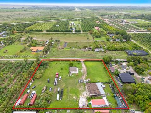 20304 SW 186th St, Miami FL - photo 6 of 32