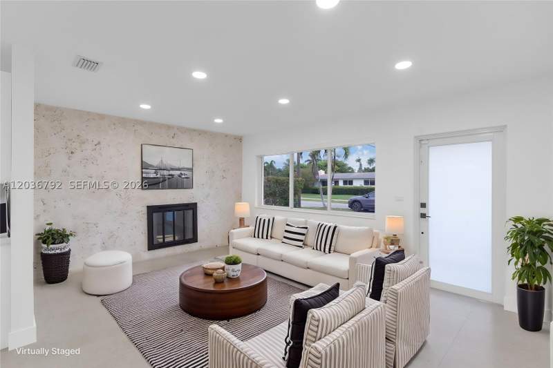 4 bedroom SingleFamilyResidence at 8660 SW 125th Ter, Ranchero Homesites, Miami — photo 4