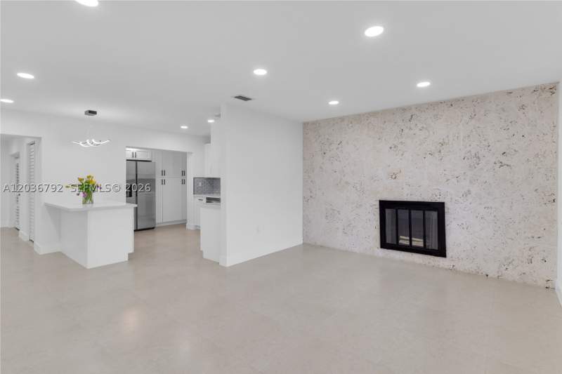 4 bedroom SingleFamilyResidence at 8660 SW 125th Ter, Ranchero Homesites, Miami — photo 5