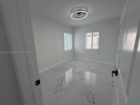 2800 NW 164th St, Miami Gardens FL - photo 13 of 32