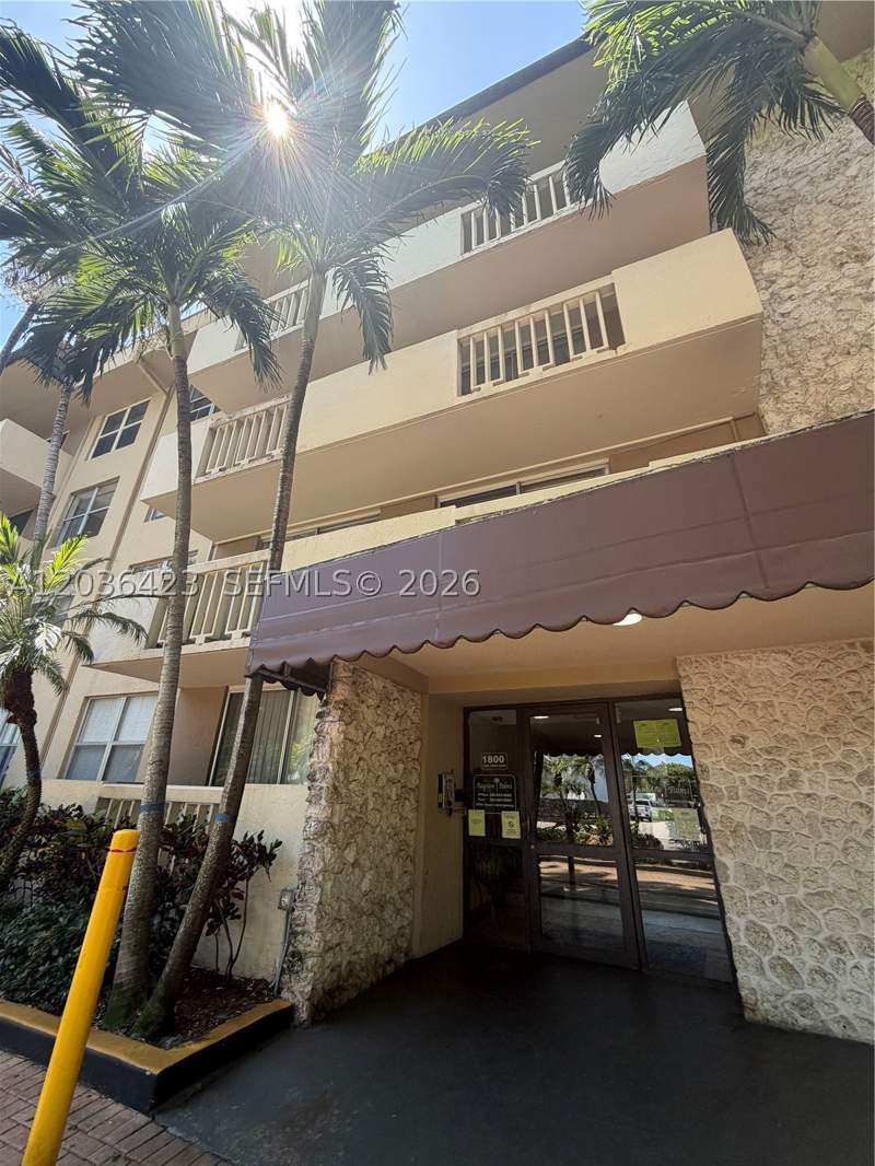 2 bedroom Condominium at 1800 Sans Souci Blvd 239, Bayview Palms Condo, North Miami — photo 2