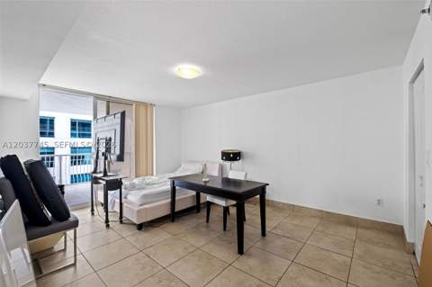 1200 Brickell Bay Dr 3714, Miami FL - photo 12 of 28