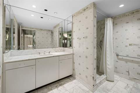 5500 Collins Ave 1401, Miami Beach FL - photo 18 of 38