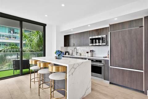 121 NE 34th St L304, Miami FL - photo 10 of 36