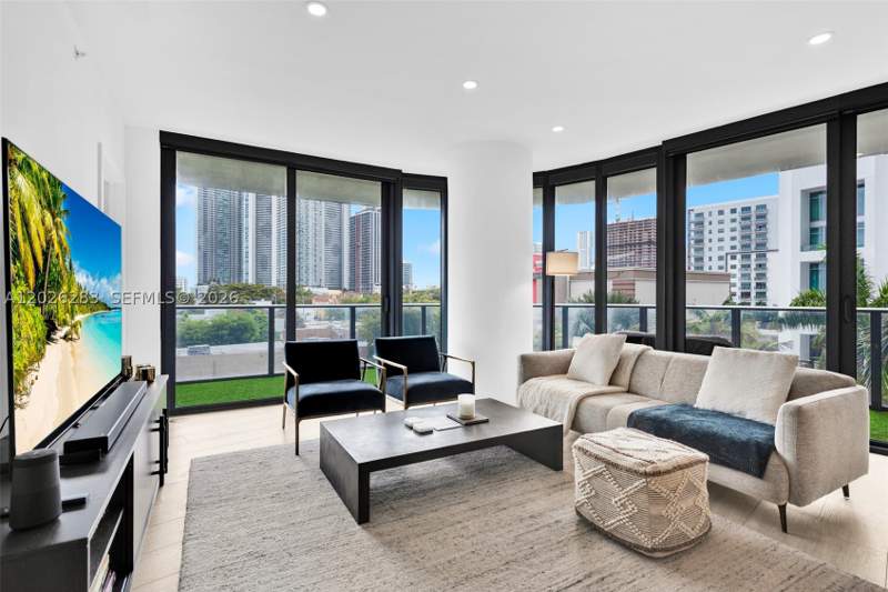 2 bedroom Condominium at 121 NE 34th St L304, 3401 MIDTOWN CONDO, Miami — photo 3