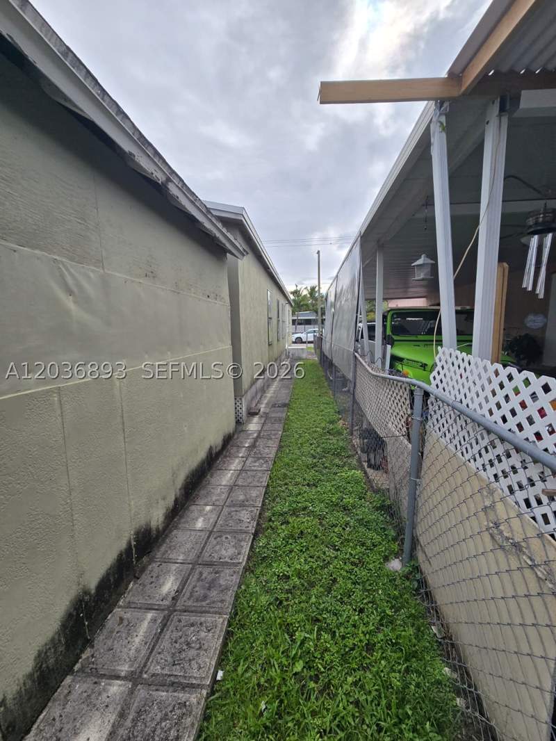 3 bedroom MobileHome at 1061 SW 131 Pl, University Trail, Miami — photo 5