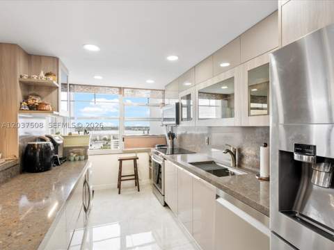 18071 Biscayne Blvd 1401, Aventura FL - photo 13 of 29