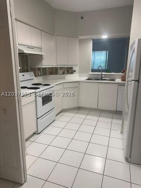3255 NE 184th St 12116, Aventura FL - photo 9 of 21