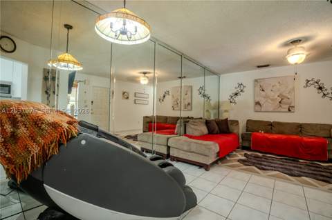 7899 NW 174th Ter, Hialeah FL - photo 11 of 54