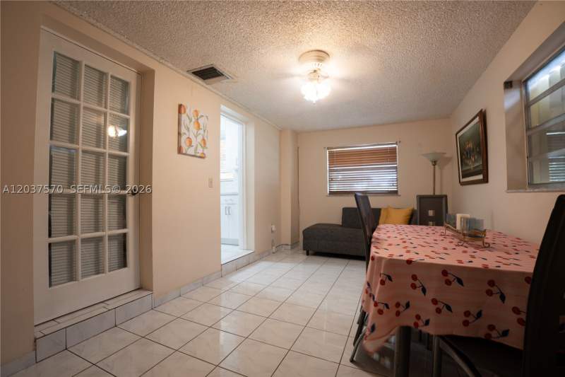 3 bedroom SingleFamilyResidence at 7899 NW 174th Ter, Palm Springs North Sec B, Hialeah — photo 3