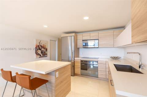 16385 Biscayne Blvd 1805, North Miami Beach FL - photo 10 of 43
