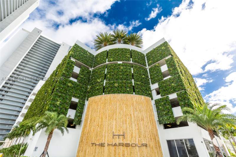 2 bedroom Condominium at 16385 Biscayne Blvd 1805, The Harbour North Condo, North Miami Beach — photo 2