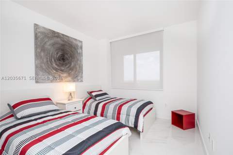 16385 Biscayne Blvd 1805, North Miami Beach FL - photo 24 of 43