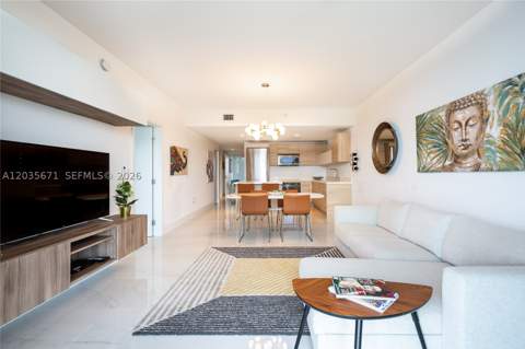 16385 Biscayne Blvd 1805, North Miami Beach FL - photo 7 of 43