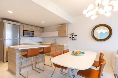 16385 Biscayne Blvd 1805, North Miami Beach FL - photo 8 of 43
