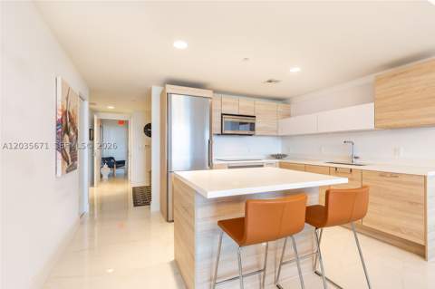 16385 Biscayne Blvd 1805, North Miami Beach FL - photo 9 of 43