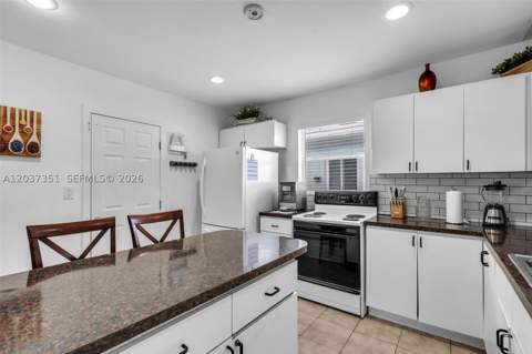 2355 SW 1st St, Miami FL - photo 13 of 34