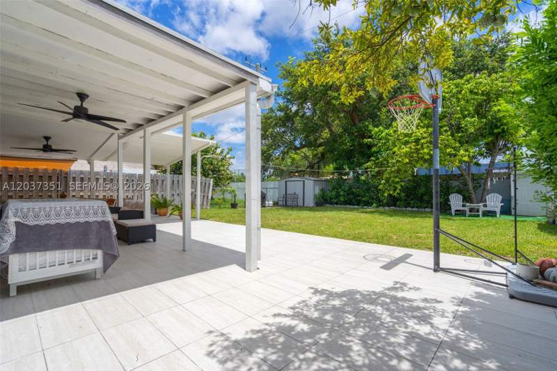 4 bedroom SingleFamilyResidence at 2355 SW 1st St, Boscoble, Miami — photo 4