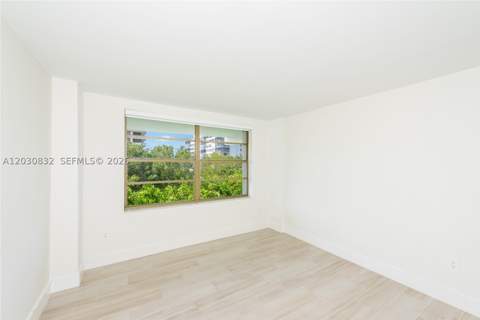 155 Ocean Lane Dr 403, Key Biscayne FL - photo 7 of 18