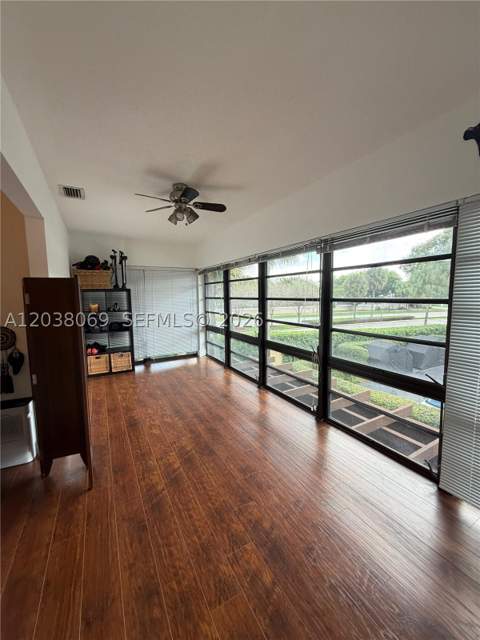4944 NW 102nd Ave 204-3, Doral FL - photo 10 of 28