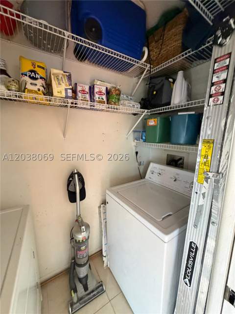 4944 NW 102nd Ave 204-3, Doral FL - photo 12 of 28
