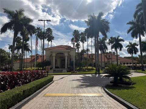4944 NW 102nd Ave 204-3, Doral FL - photo 20 of 28